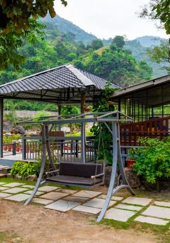 Villas and Huts - Granny's Den Resort Mountain view villas and huts at Granny's Den near Dehradun