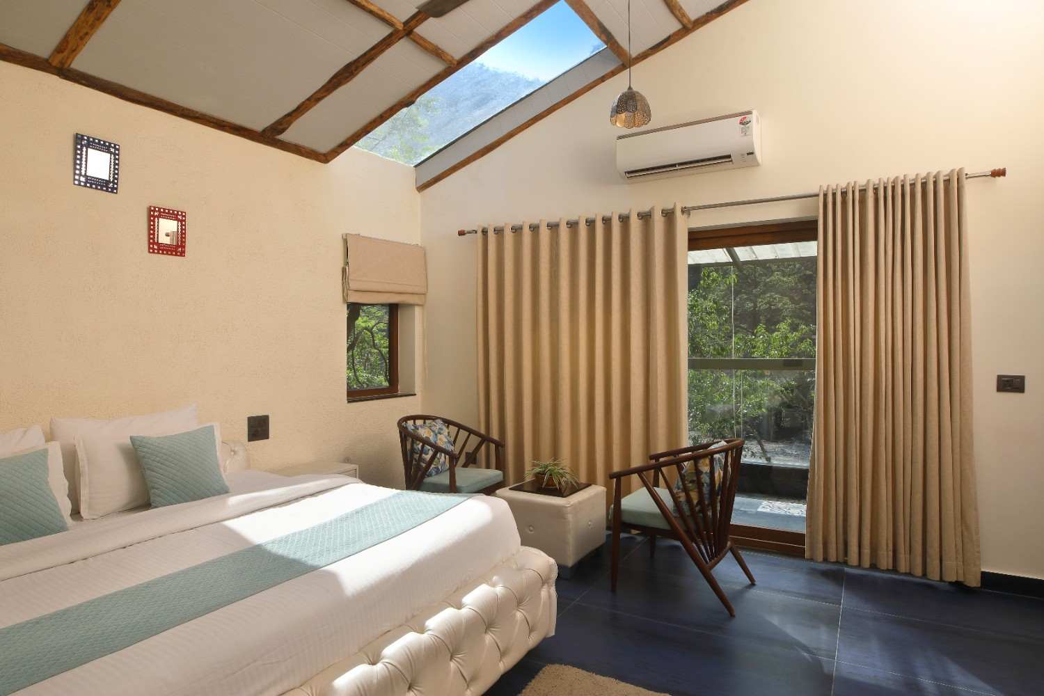 3 Rooms Villa